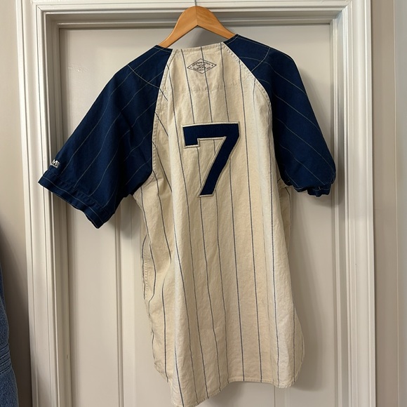 High quality NY Yankees Baseball Jersey #7, Size L - Picture 3 of 3